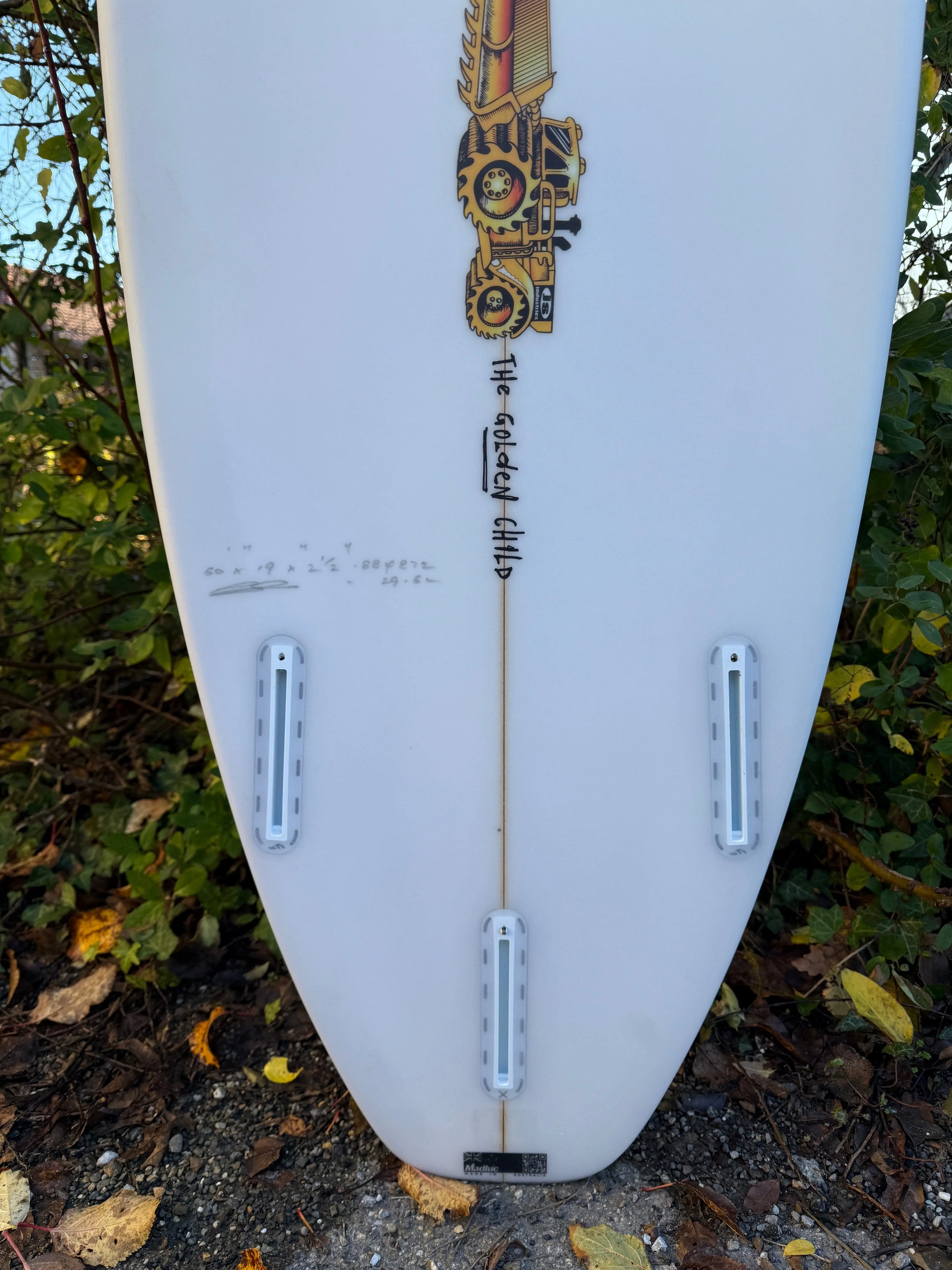 JS Golden child 6'1 (30.9L) Js industries