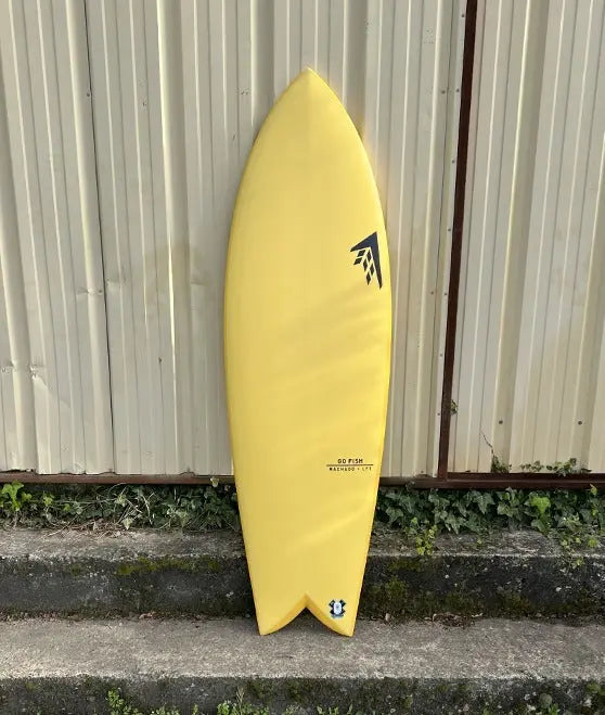 Firewire Rob Machado Go Fish 5'7 résine teintée jaune (31,1L) NATURA SURFSHOP